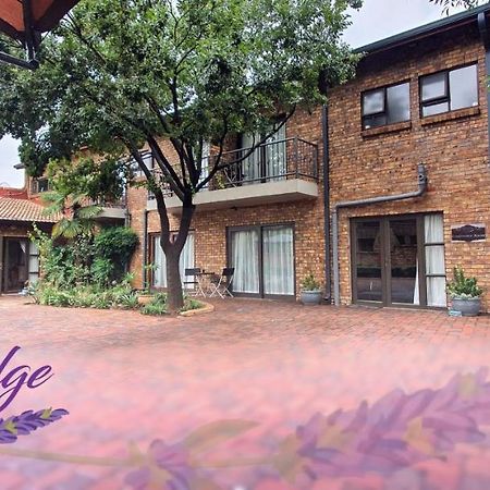 Aero Lodge Guest House Middelburg  Exterior foto