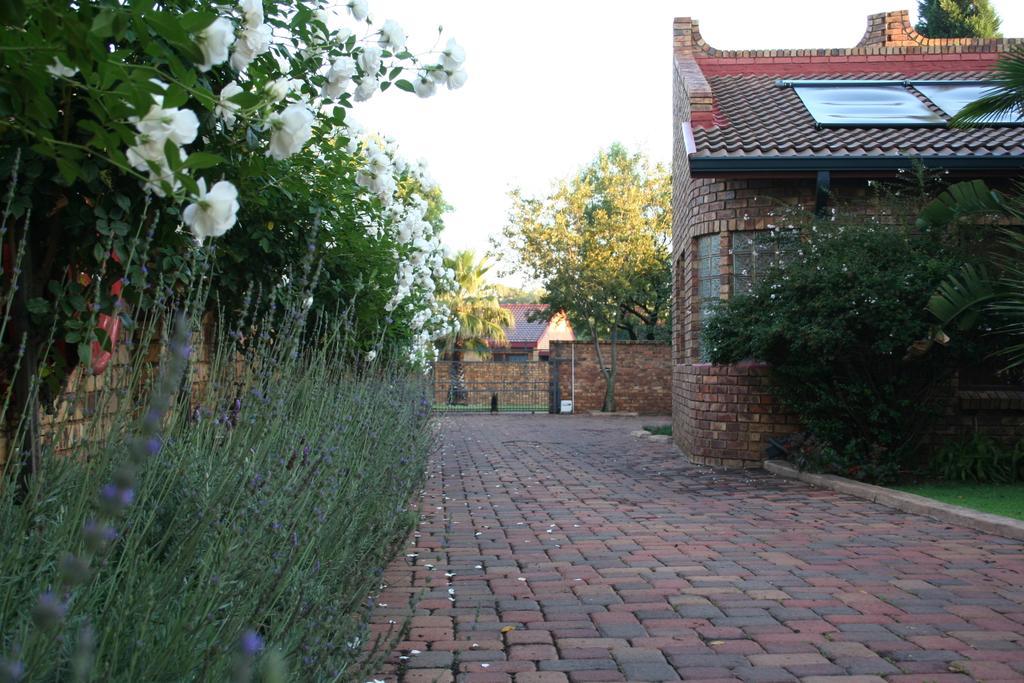 Aero Lodge Guest House Middelburg  Exterior foto